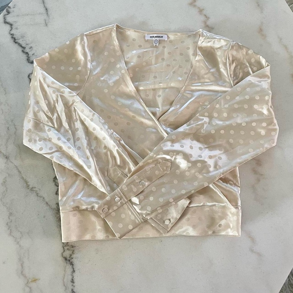 Good American The Tempest Satin Dotted Blouse